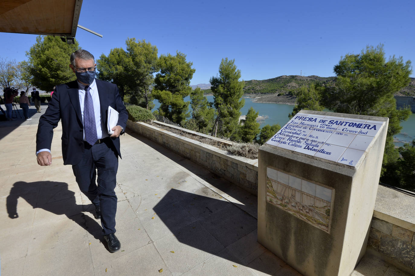 Fotos: Los intereses territoriales dividen el voto del PSOE y PP sobre el acuífero