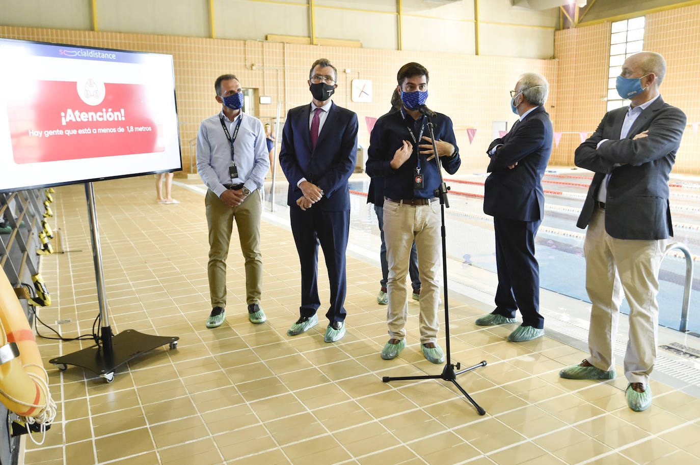 Fotos: Un &#039;GPS&#039; controlará la seguridad de los usuarios en tres piscinas climatizadas de Murcia