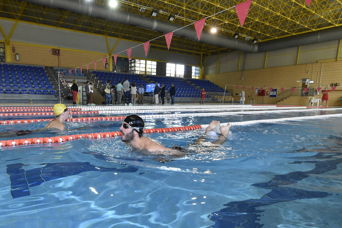 Fotos: Un &#039;GPS&#039; controlará la seguridad de los usuarios en tres piscinas climatizadas de Murcia