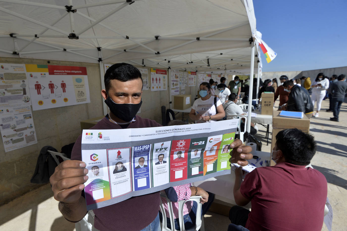 Fotos: Elecciones bolivianas en el centro comercial Thader de Murcia