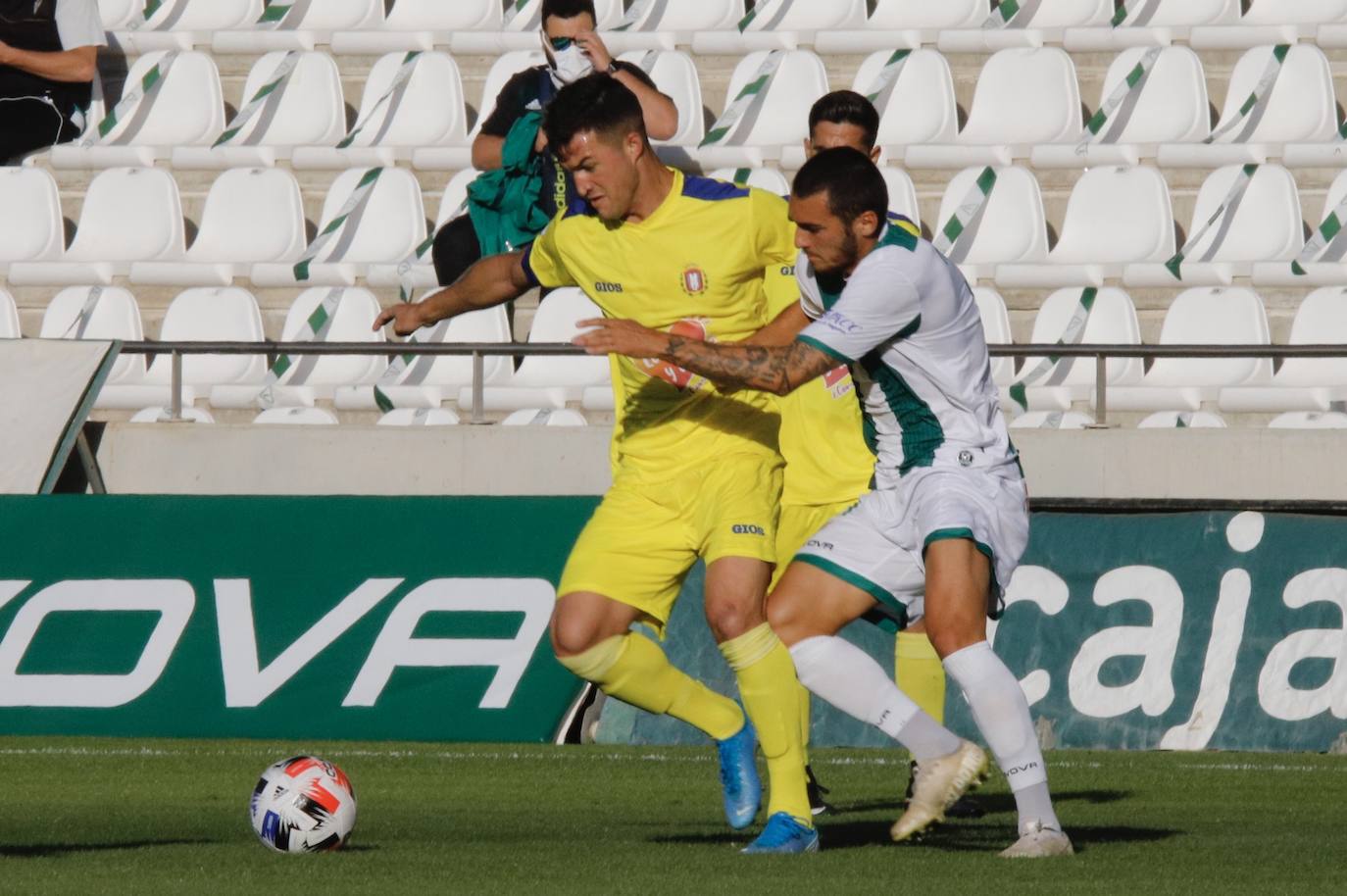 Fotos: El Lorca Deportiva pierde ante el Córdoba en su debut en Segunda B