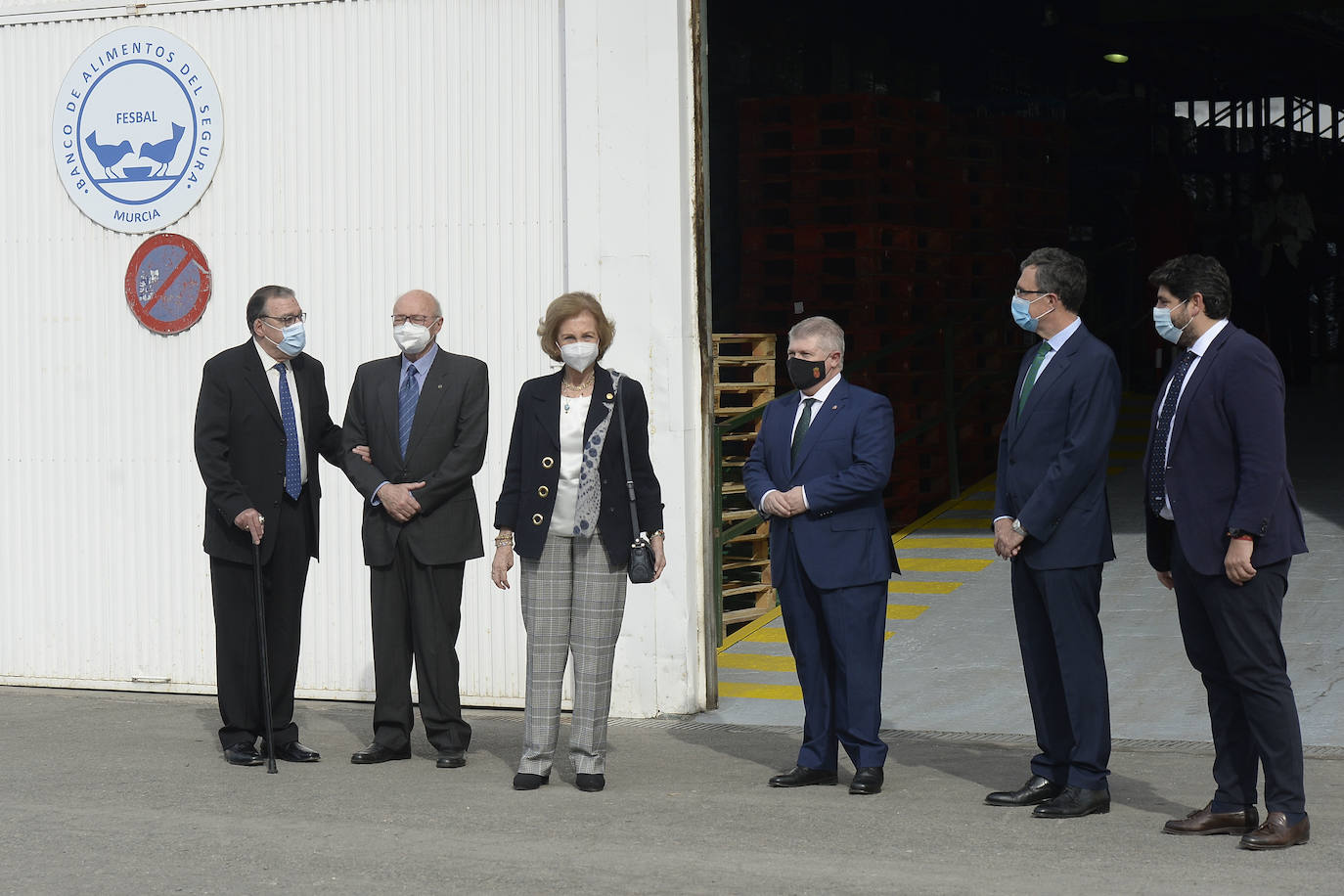 Fotos: La Reina Sofía visita el Banco de Alimentos del Sureste