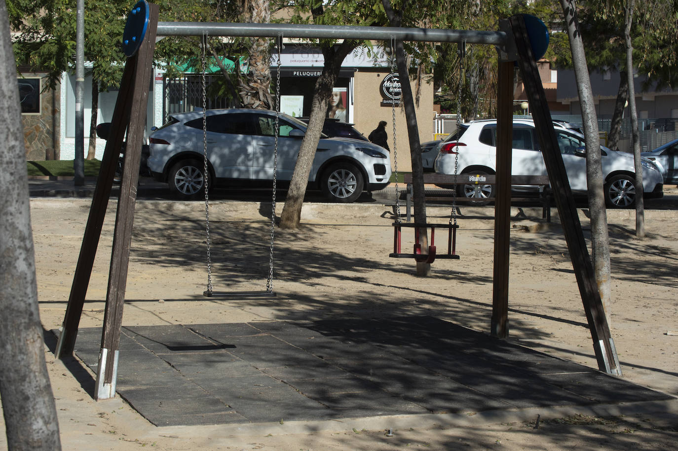 Fotos: Vecinos de Churra viven rodeados de solares con ratas