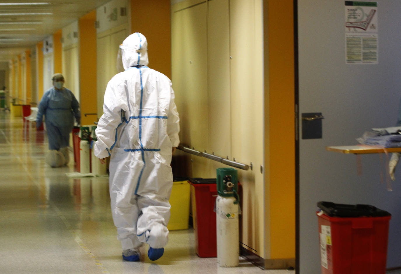 Fotos: Lucha contra la Covid en el hospital Reina Sofía de Murcia