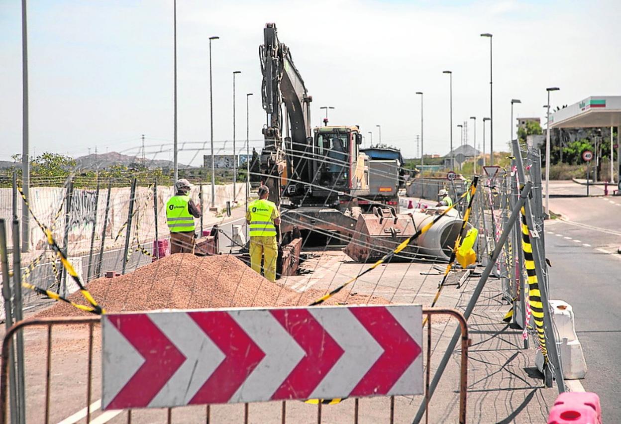 Obras realizadas en junio en la carretera de La Unión. 