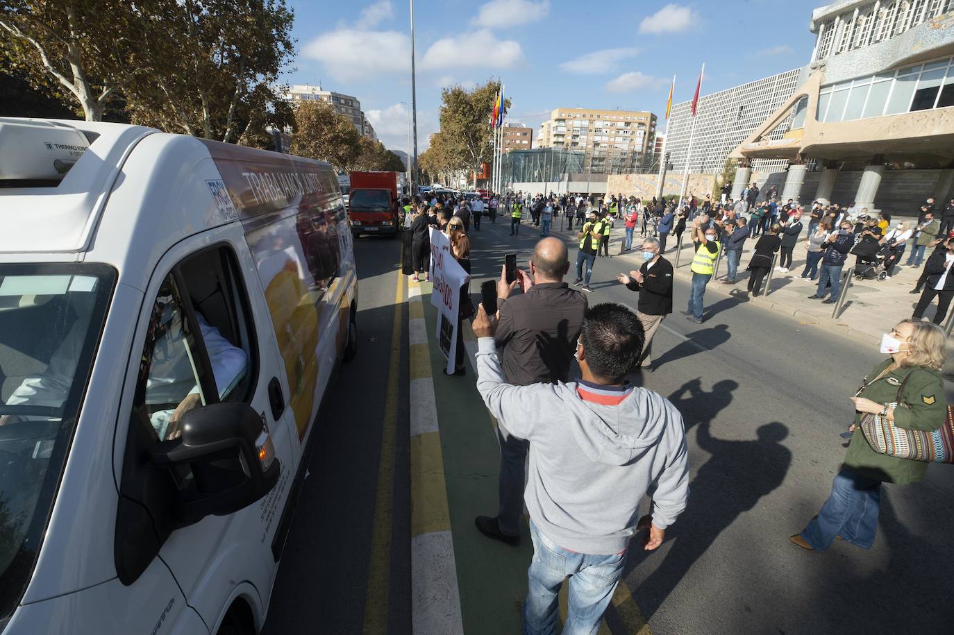 Fotos: Manifestación de hosteleros por las calles de Cartagena hasta la Asamblea Regional