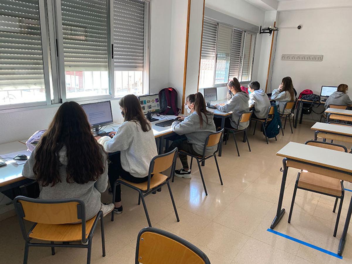 Equipos del colegio Cipriano Galea de La Ñora