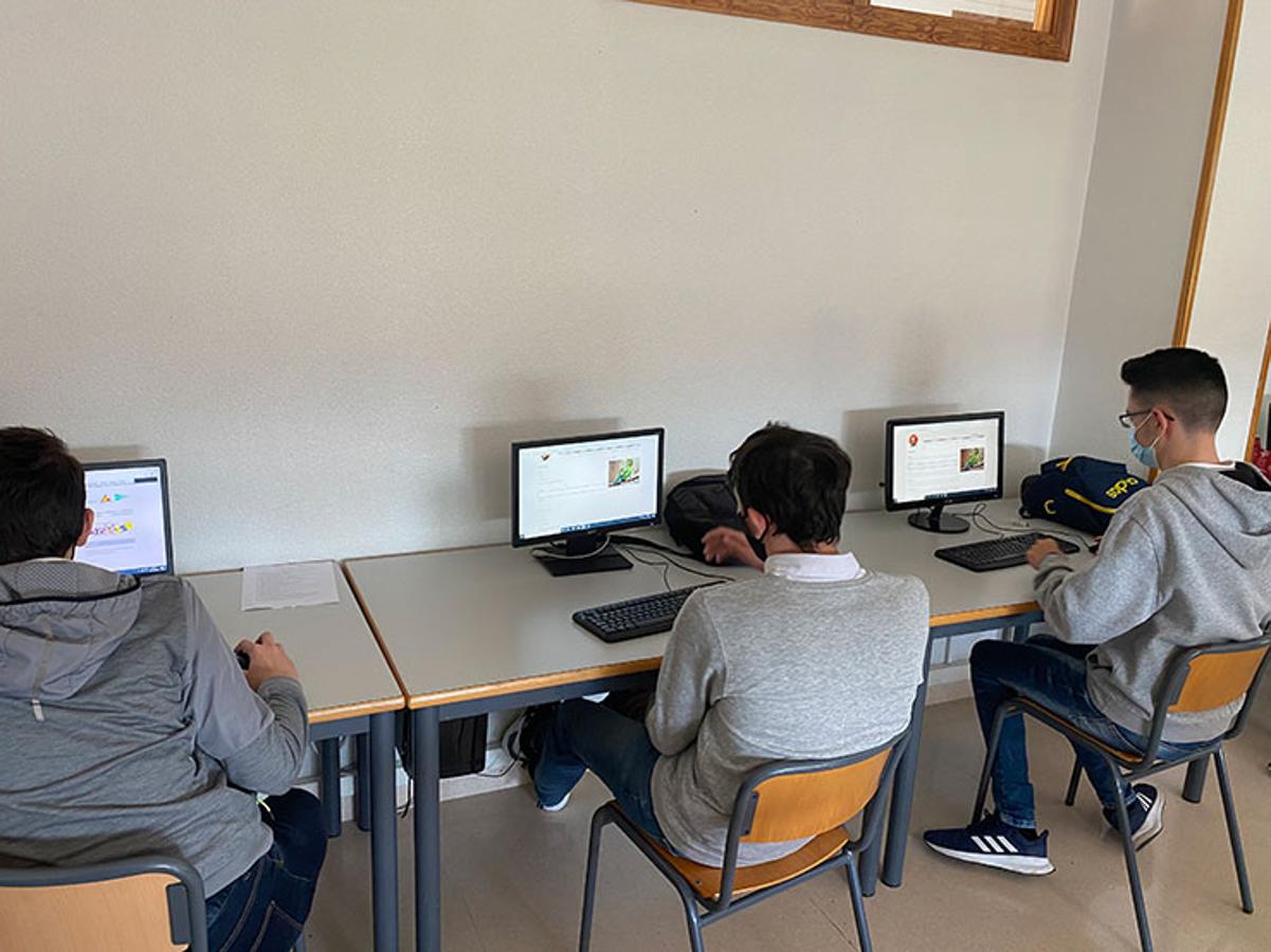 Equipos del colegio Cipriano Galea de La Ñora