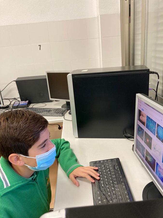 Un miembro de La Cosecha del Saber, del colegio San Pedro Apóstol de San Pedro del Pinatar