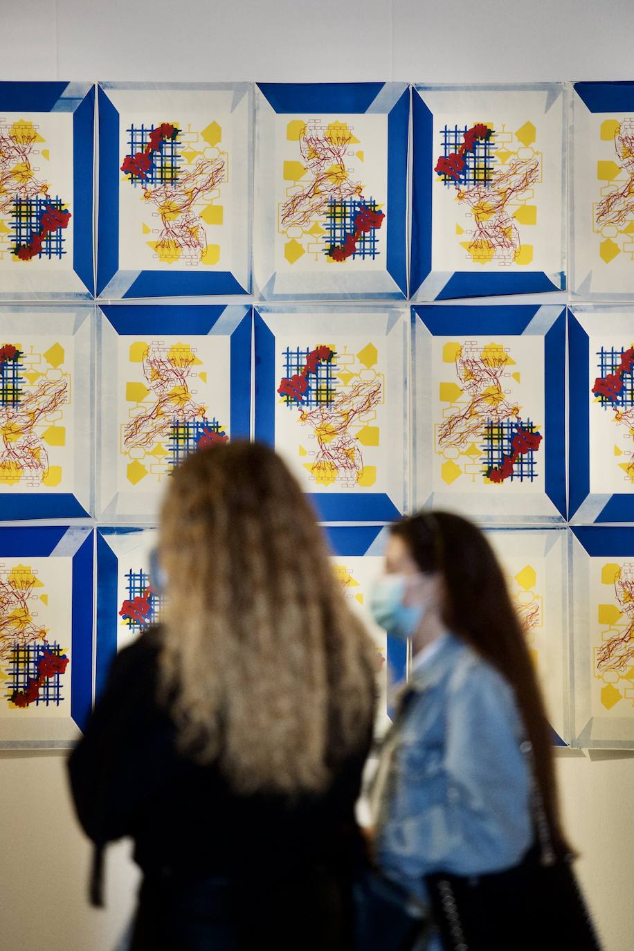 Fotos: Lorenzo Sandoval lleva al Párraga su proceso creativo con ‘Shadow Writing’