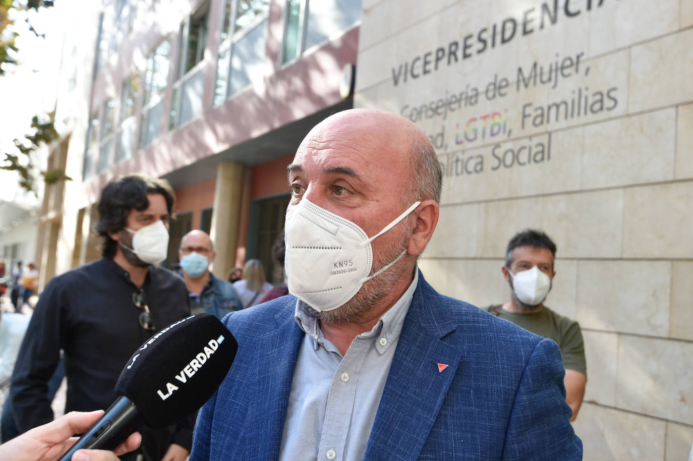 Fotos: Protesta por la Gestión de las Residencias frente a la Consejería de Política Social en Murcia