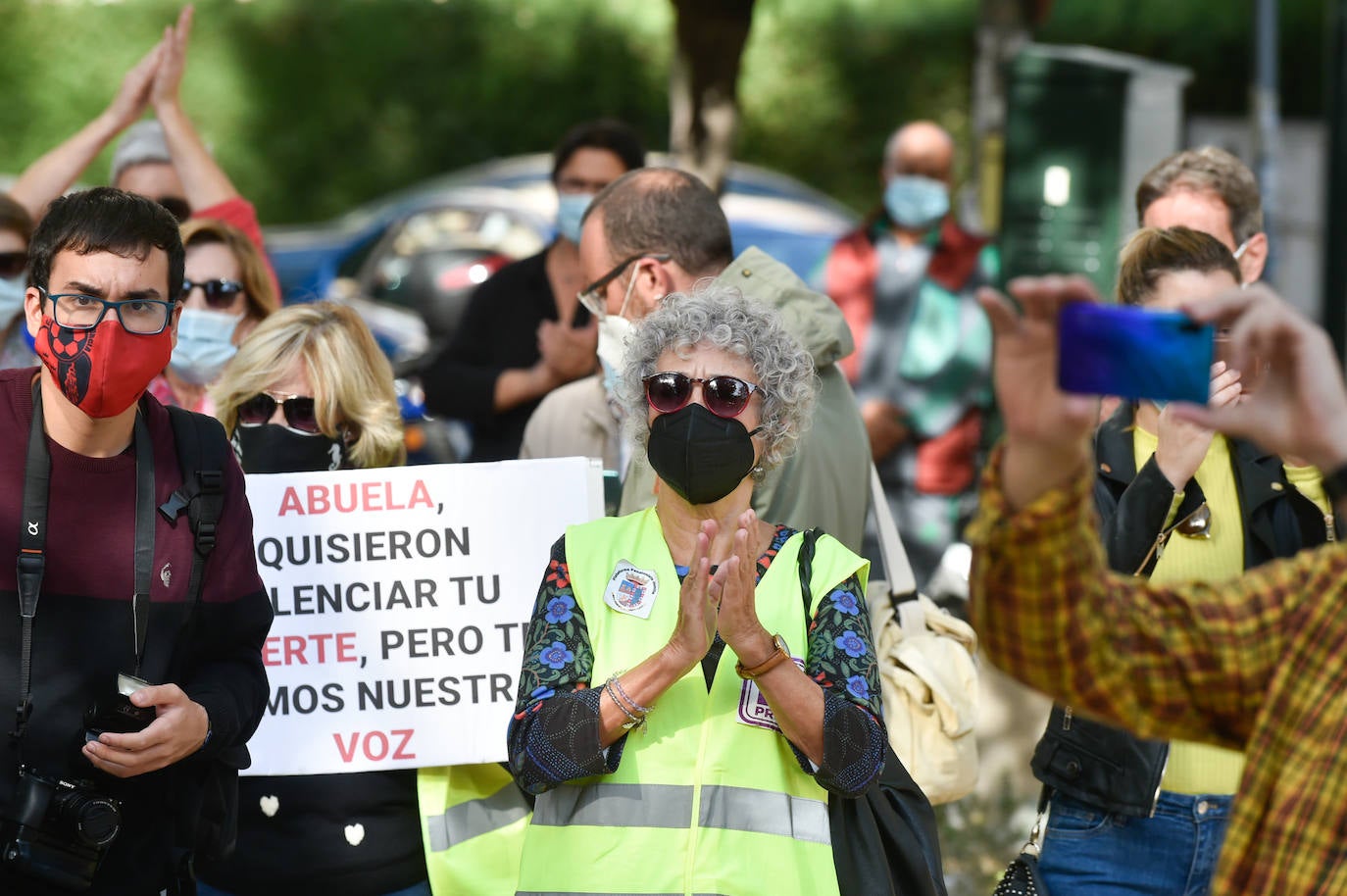 Fotos: Protesta por la Gestión de las Residencias frente a la Consejería de Política Social en Murcia