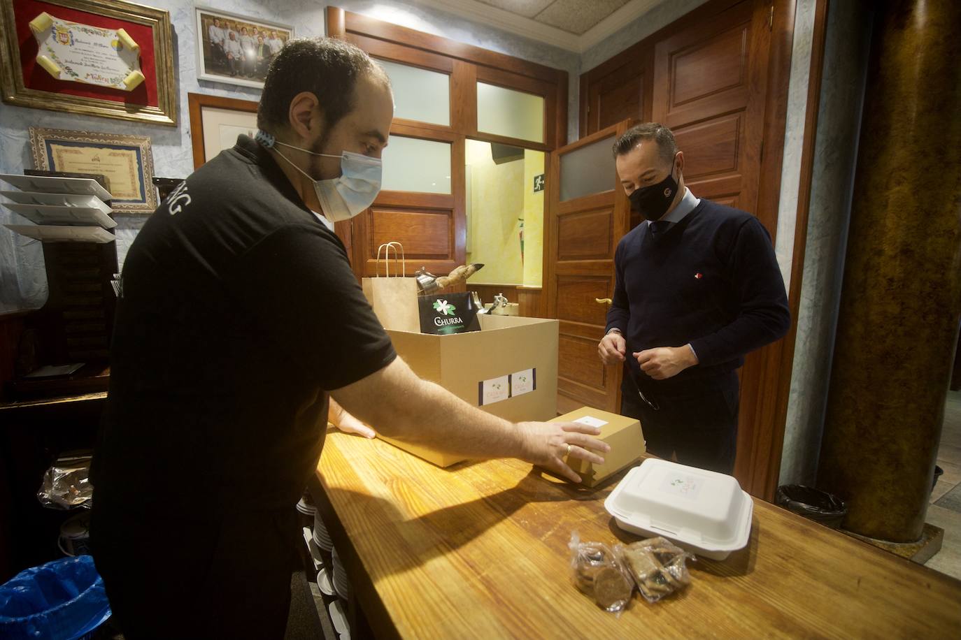 Fotos: Los taxistas de Murcia repartirán pedidos de bares y restaurantes