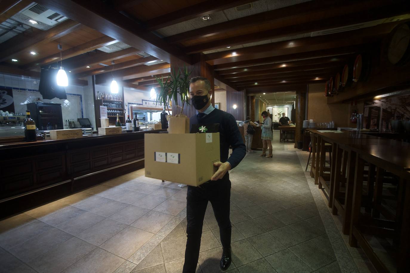 Fotos: Los taxistas de Murcia repartirán pedidos de bares y restaurantes