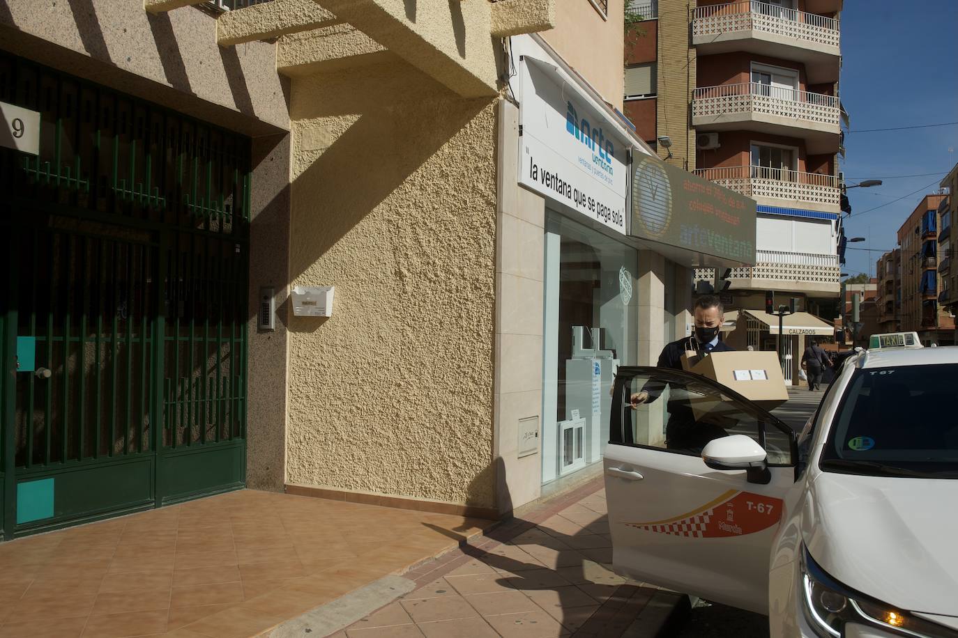 Fotos: Los taxistas de Murcia repartirán pedidos de bares y restaurantes