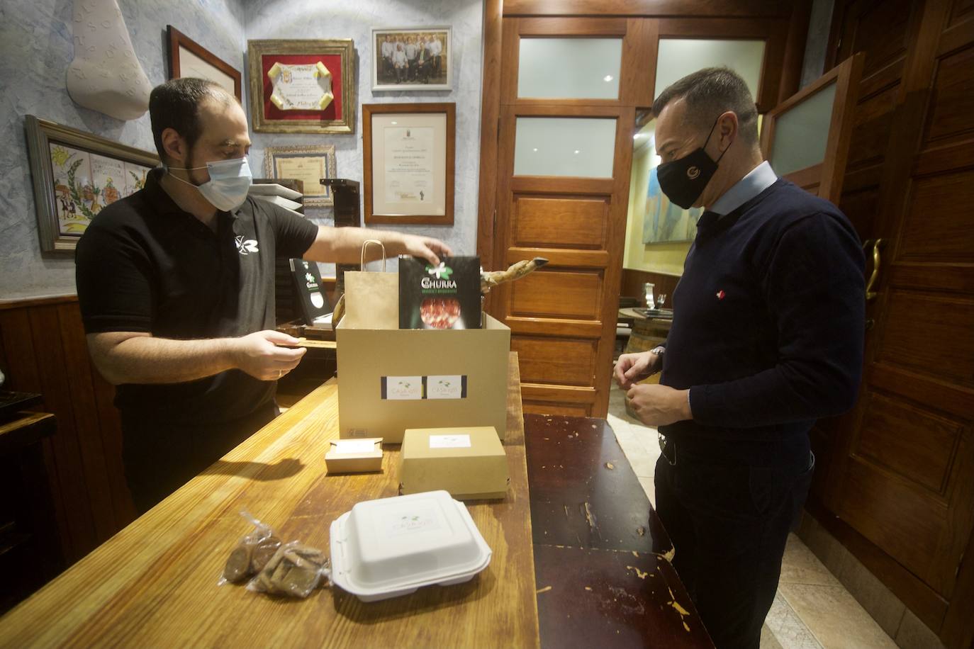 Fotos: Los taxistas de Murcia repartirán pedidos de bares y restaurantes