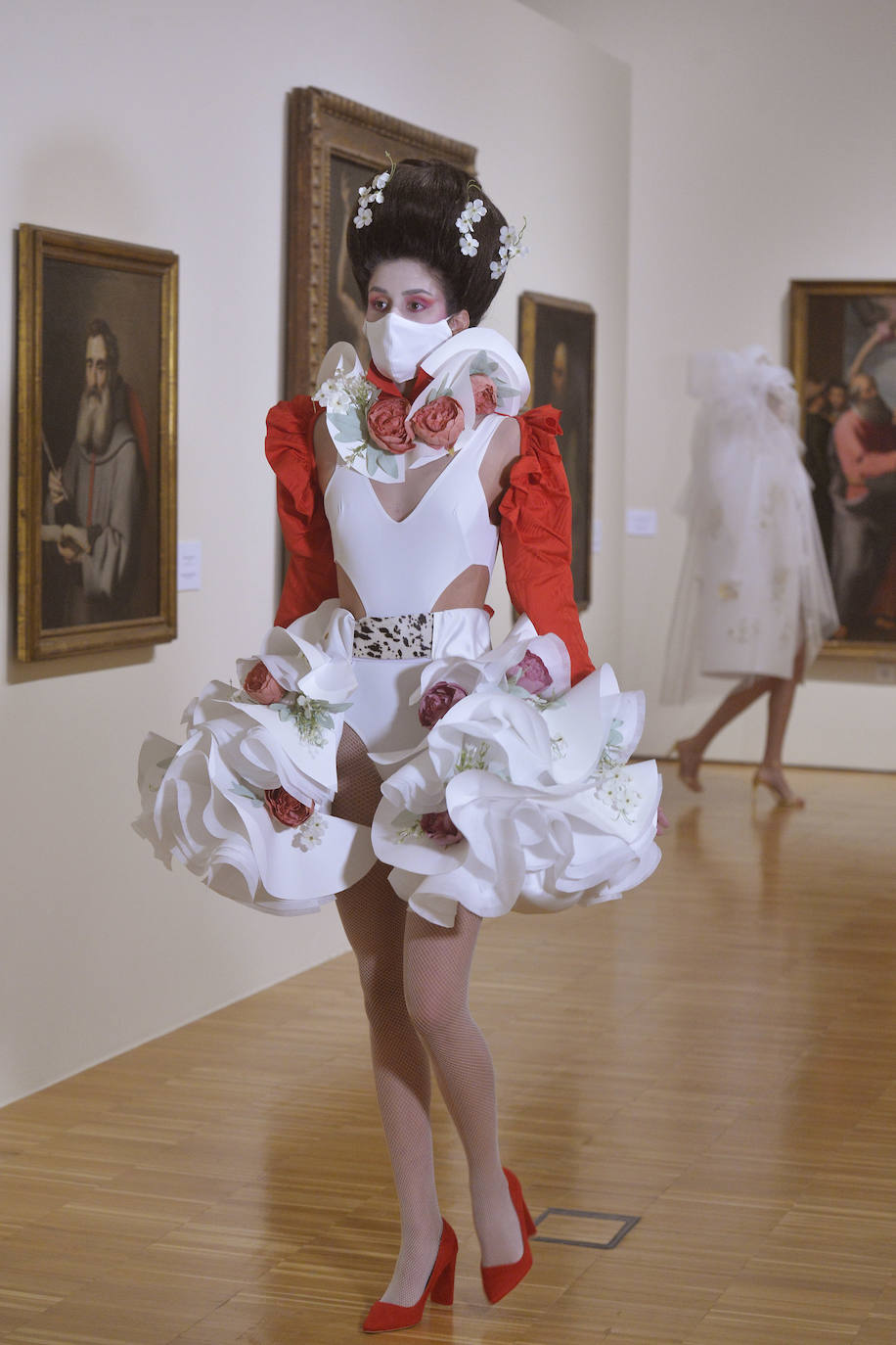 Fotos: Desfile &#039;Caprichos del Barroco&#039; en el Mubam