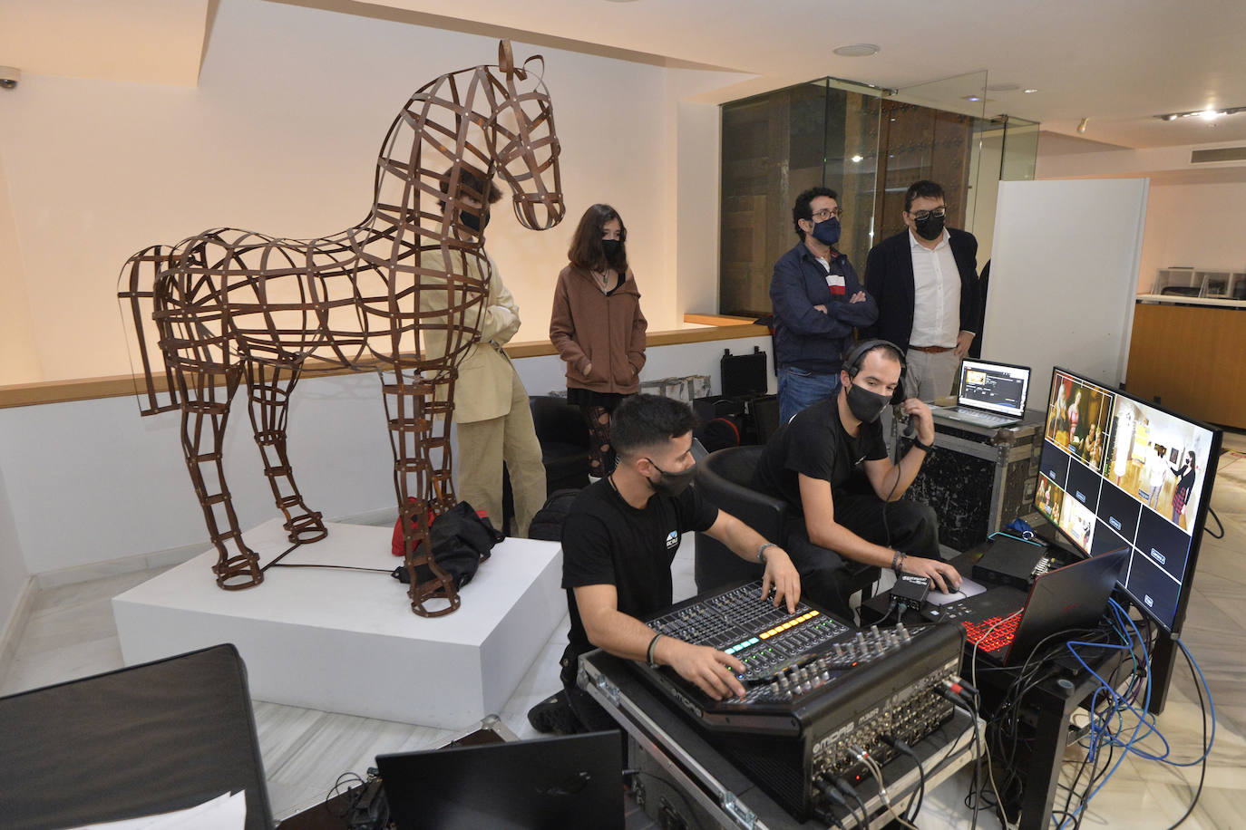 Fotos: Desfile &#039;Caprichos del Barroco&#039; en el Mubam