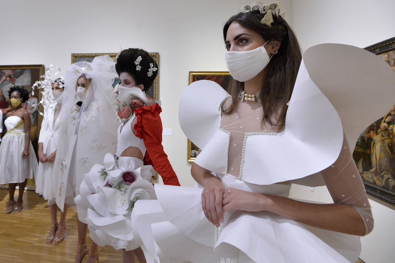 Fotos: Desfile &#039;Caprichos del Barroco&#039; en el Mubam