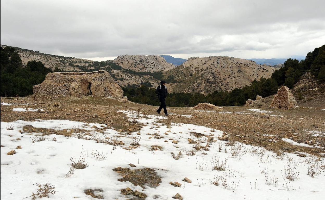 Conjunto de los pozos de nieve de Murcia, al pie del Morrón Chico.