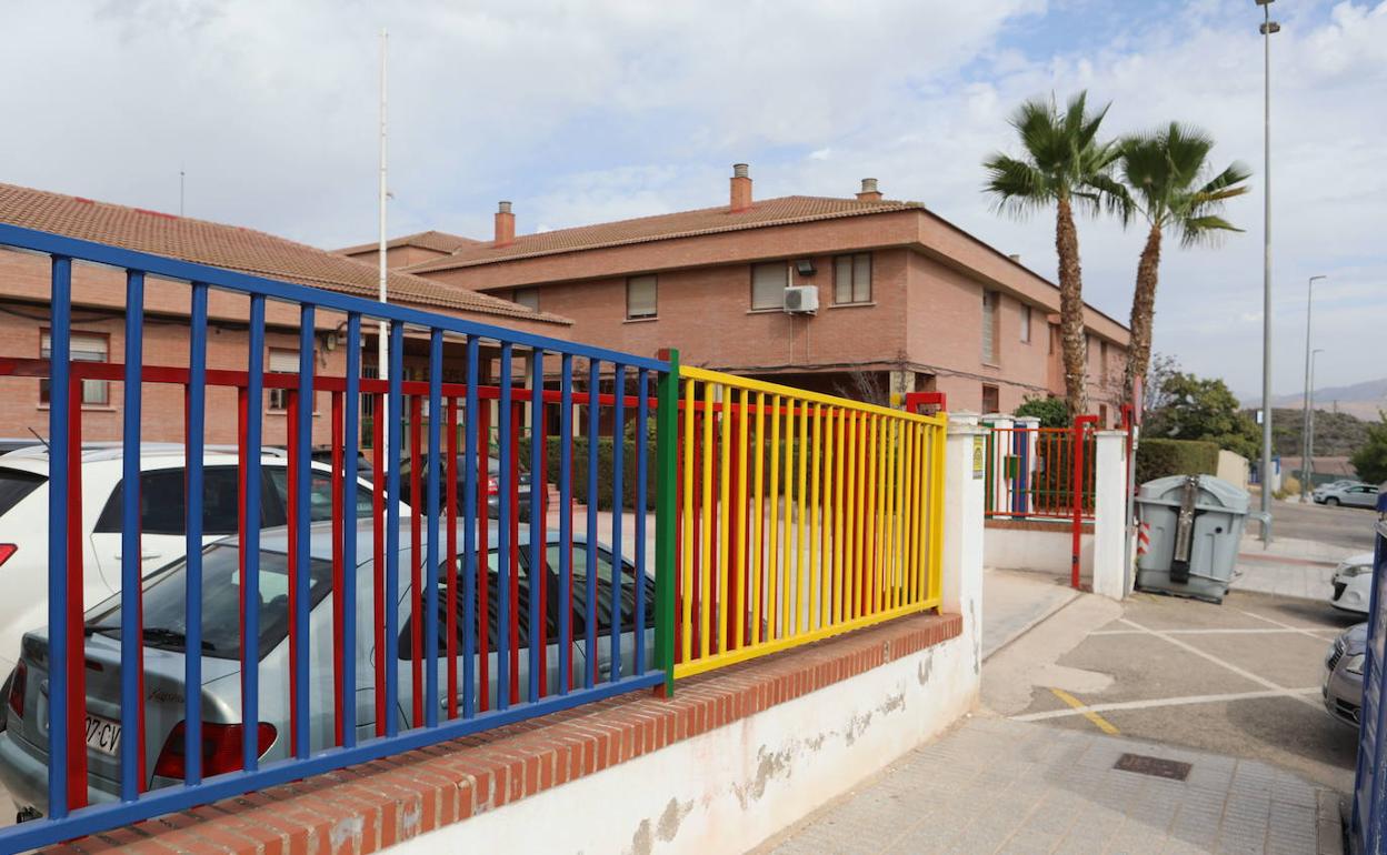 Exterior del colegio Pilar Soubrier, en una fotografía de archivo.