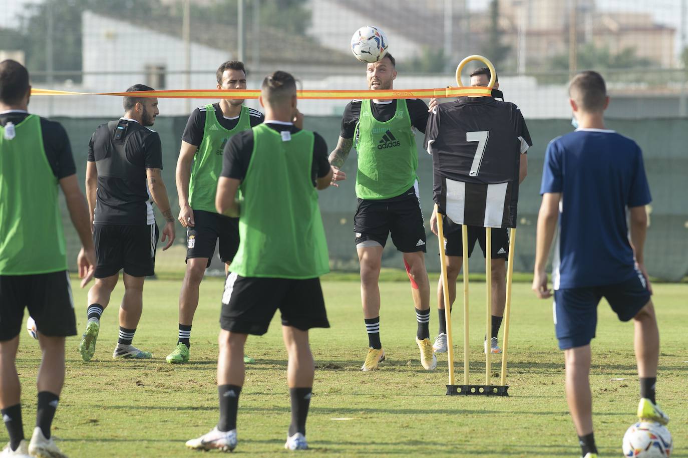 Fotos: Un Efesé que acude al duelo sin complejos