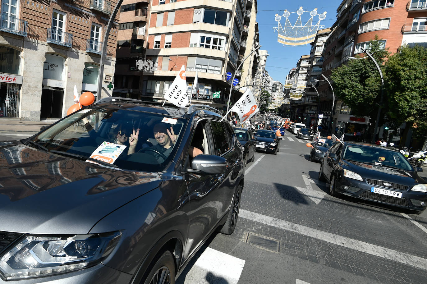 Fotos: La &#039;marea naranja&#039; recorre el centro de Murcia contra la &#039;ley Celaá&#039;