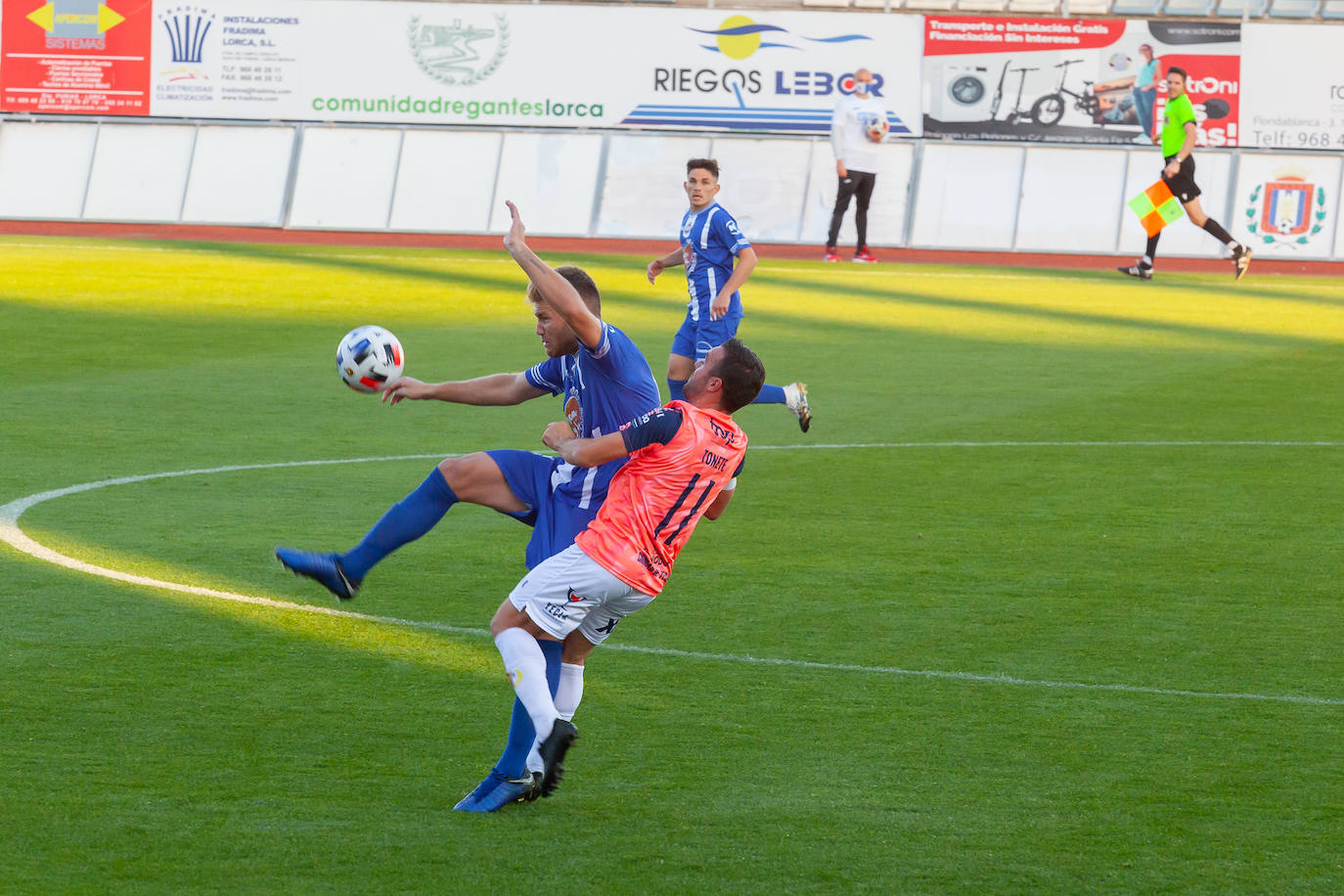 Fotos: El duelo regional entre Lorca Deportiva y Yeclano, en imágenes