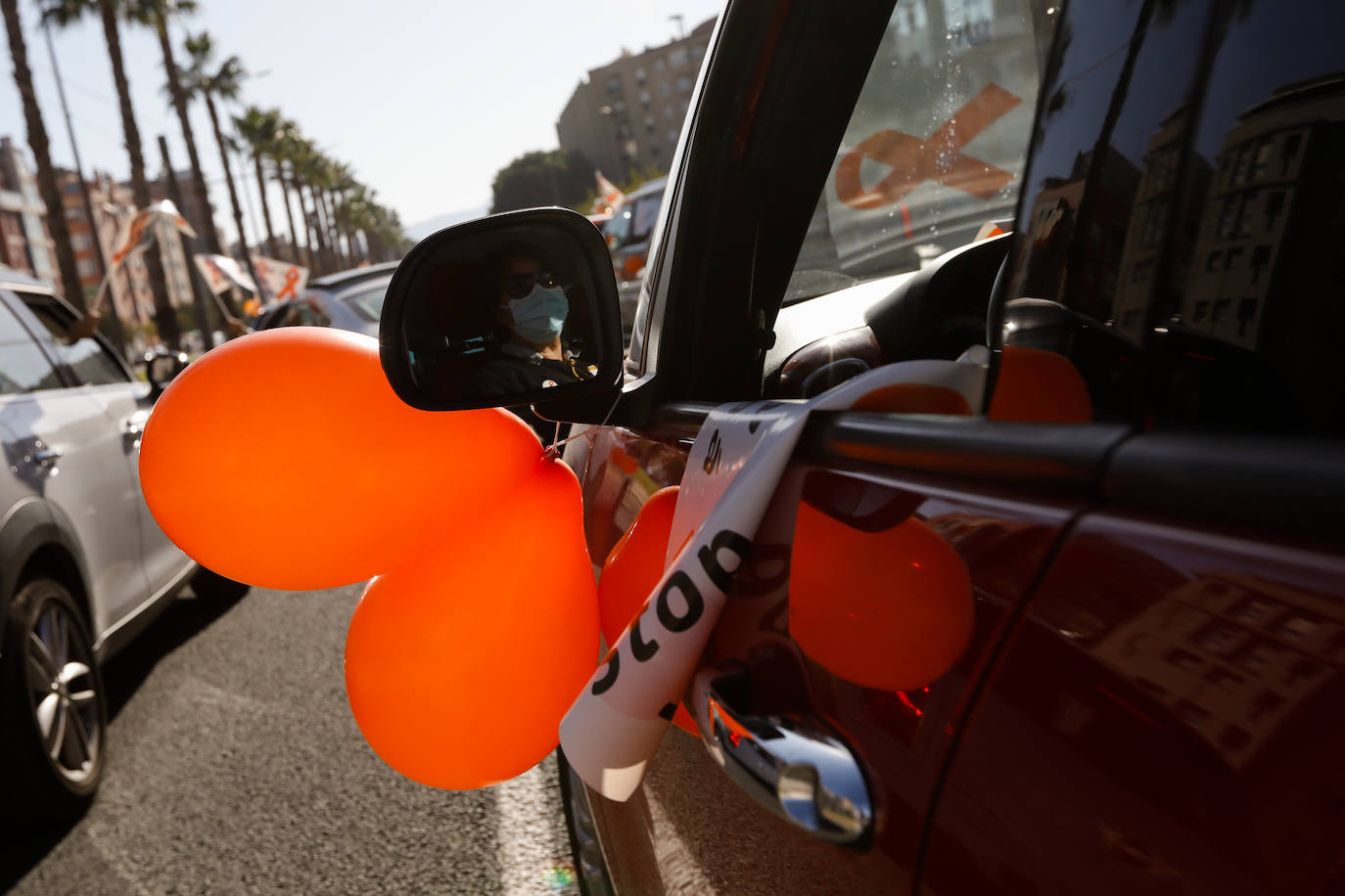 Fotos: La &#039;marea naranja&#039; recorre el centro de Murcia contra la &#039;ley Celaá&#039;