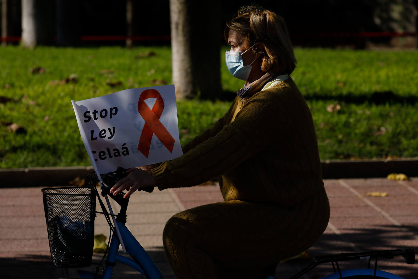 Fotos: La &#039;marea naranja&#039; recorre el centro de Murcia contra la &#039;ley Celaá&#039;