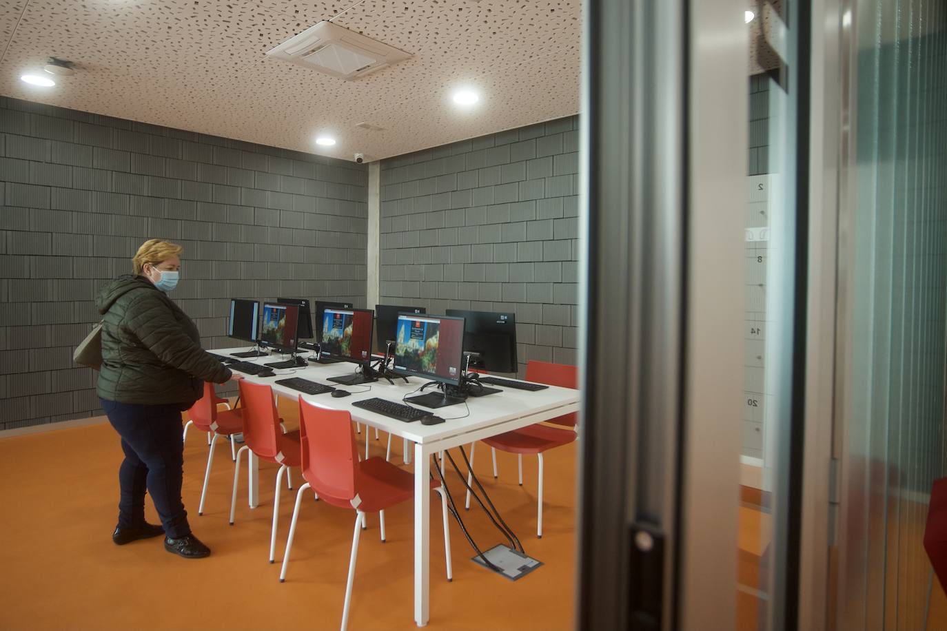 Fotos: Inauguración de la nueva biblioteca de Beniaján