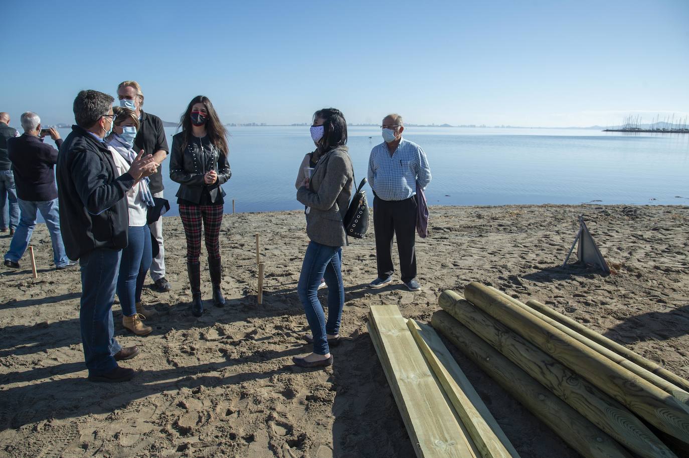 Fotos: Comienzan las obras para instalar un balneario en la playa de Los Urrutias