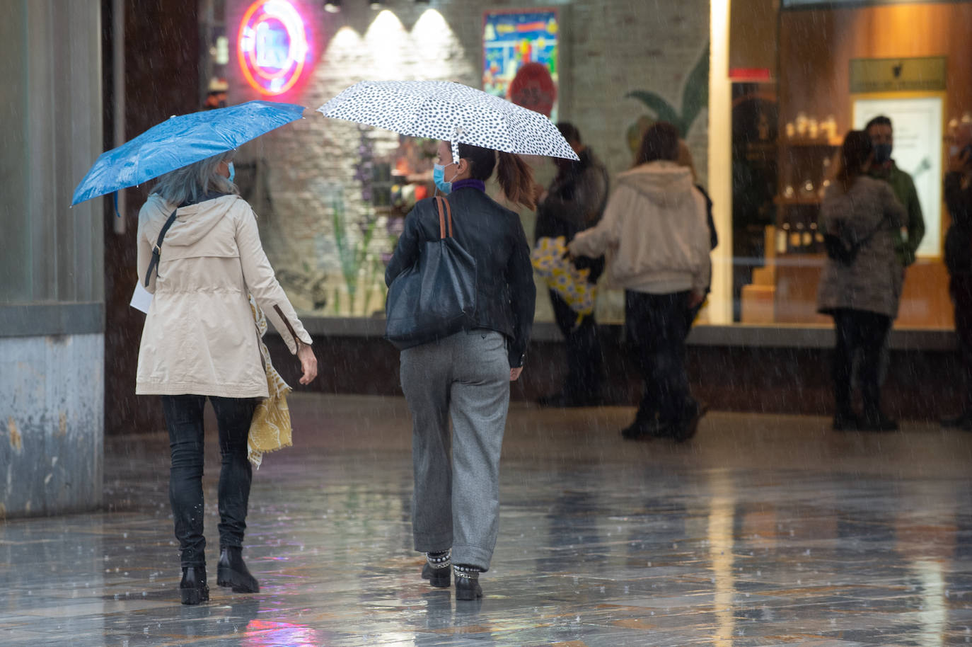 Fotos: Viernes negro en las tiendas de Murcia y Cartagena