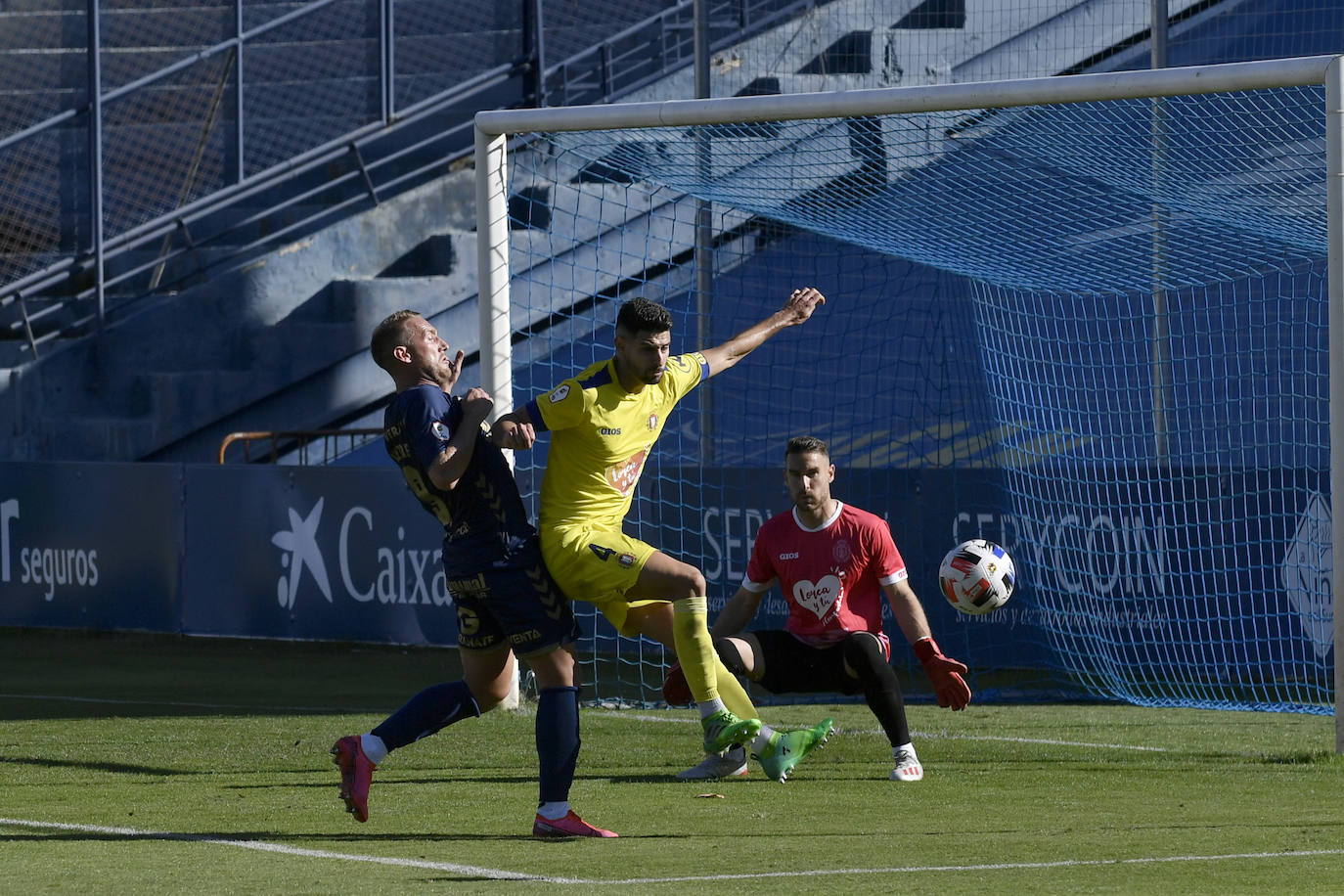 Fotos: Victoria del UCAM CF ante el Lorca Deportiva