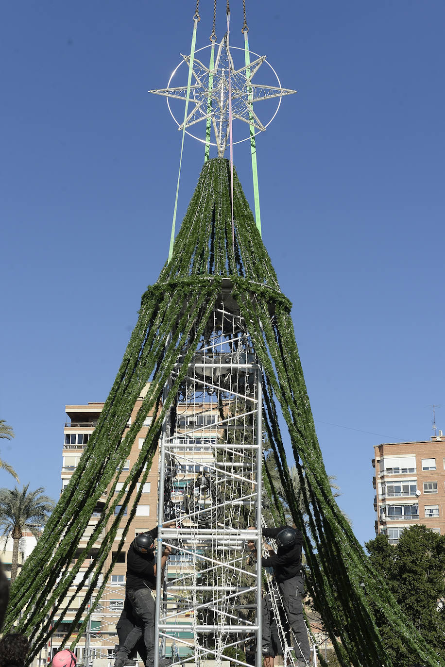 Fotos: Presentación del árbol de Navidad en la plaza Circular de Murcia