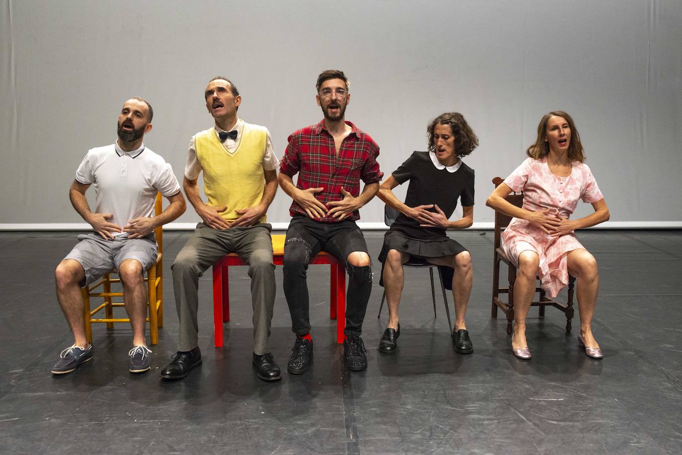 Fotos: El Centro Párraga danza con ‘El resistente y delicado hilo musical’ de Amalia Fernández