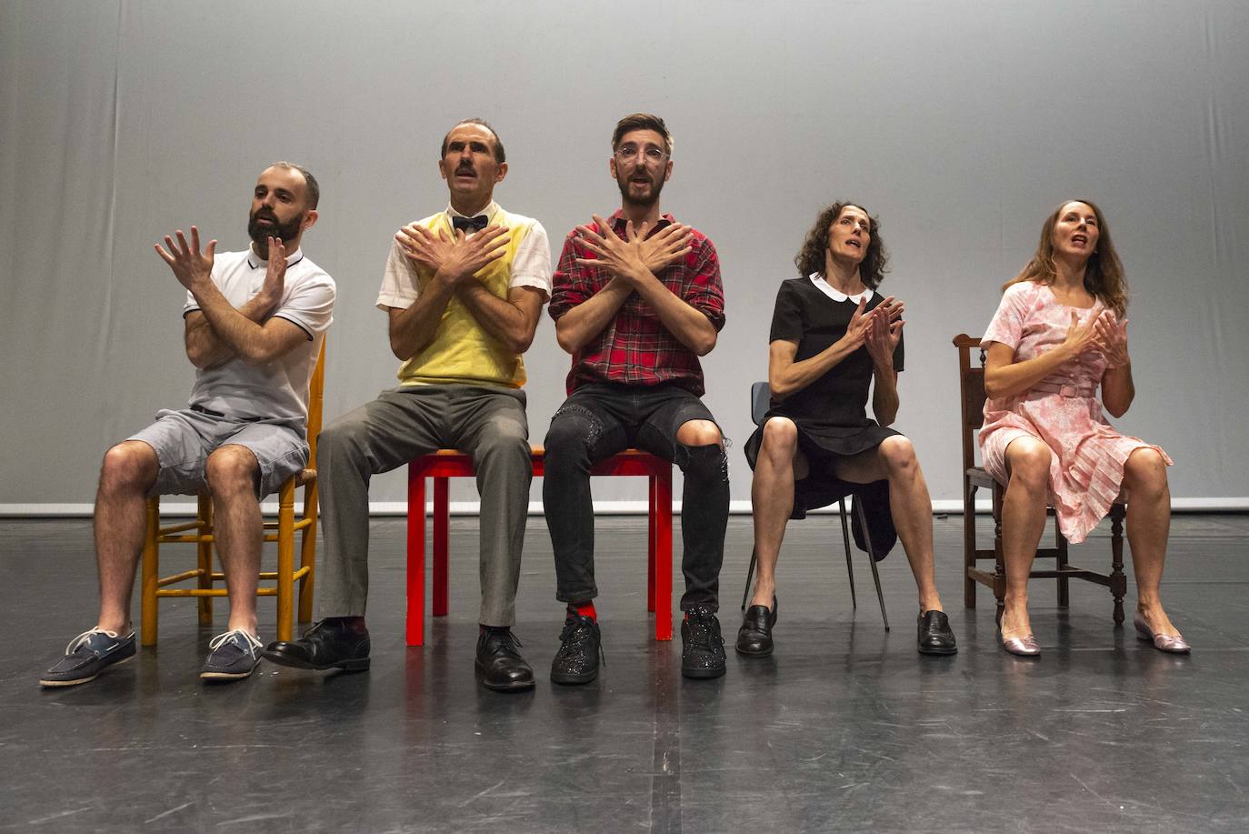 Fotos: El Centro Párraga danza con ‘El resistente y delicado hilo musical’ de Amalia Fernández