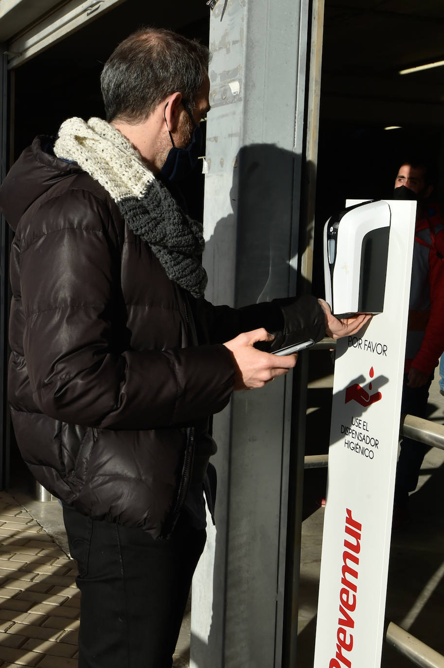 Fotos: Los aficionados del Real Murcia tiñen de grana las gradas del Enrique Roca nueve meses después