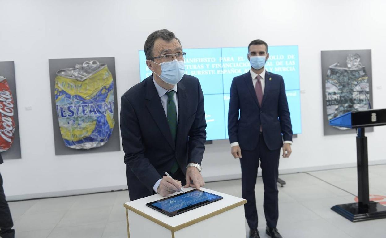 José Ballesta y Ramón Fernández-Pacheco, este jueves.