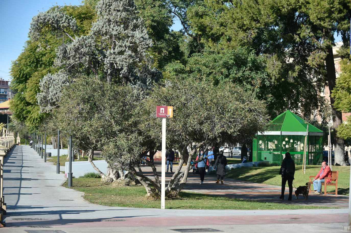 Fotos: El jardín Teniente Flomesta de Murcia estrena zonas de recreo y descanso