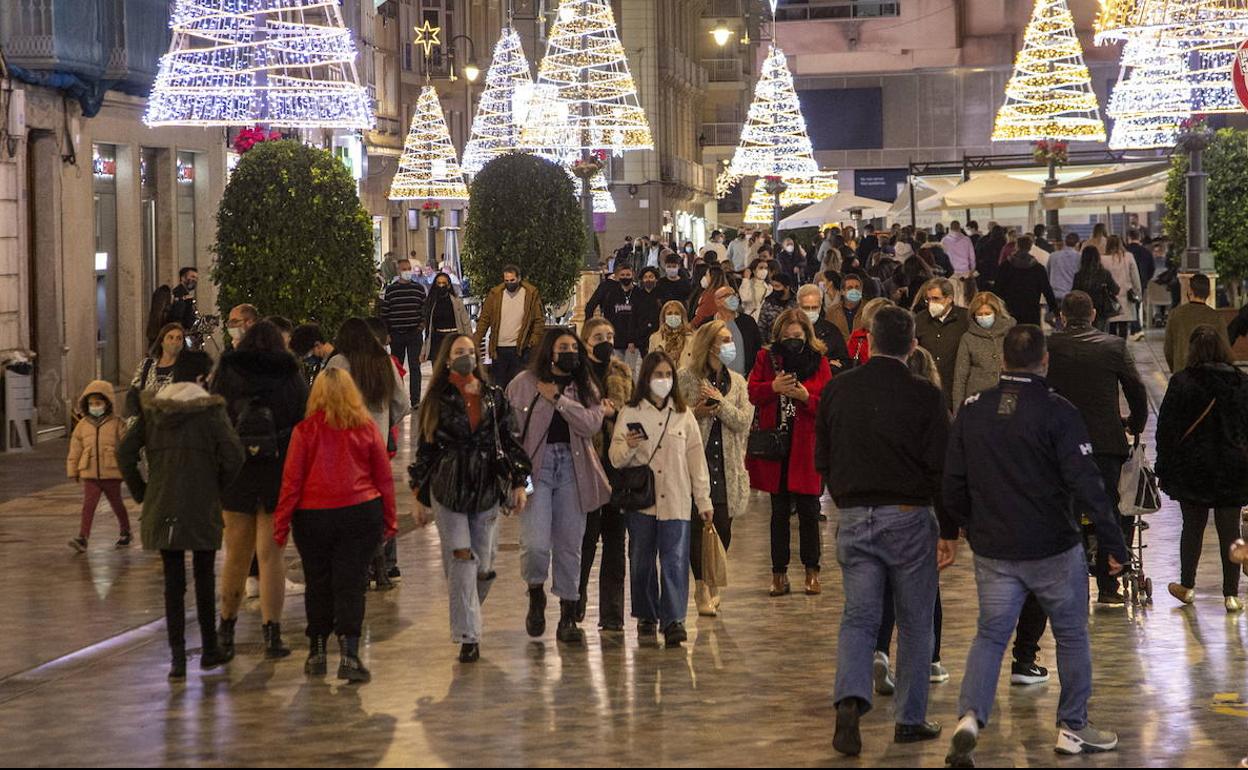 Ambiente en el centro de Cartagena, la semana pasada.