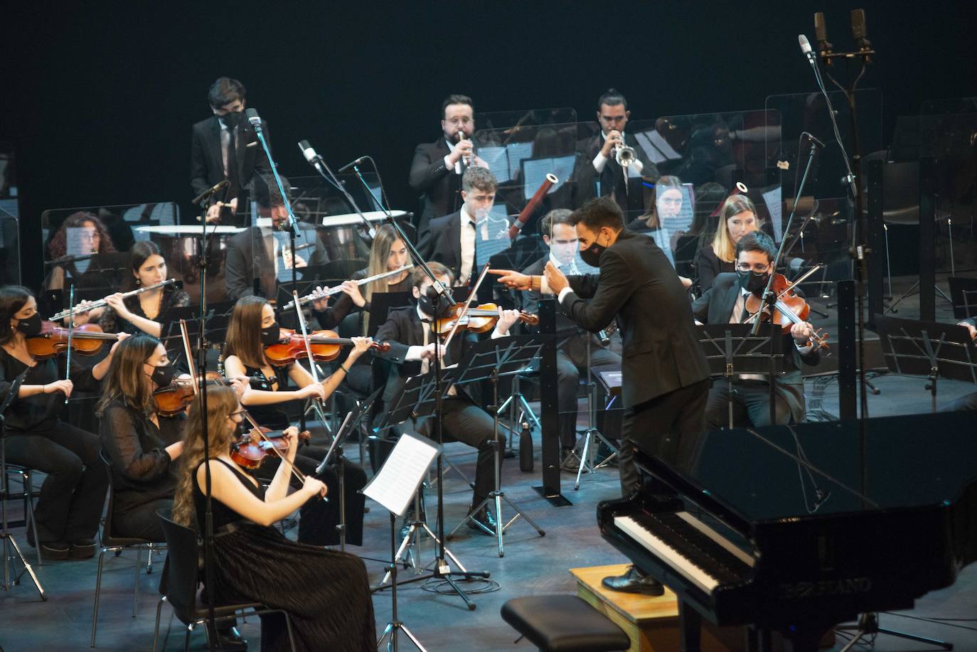 Fotos: Celebran los 250 años de Beethoven en el Teatro Circo