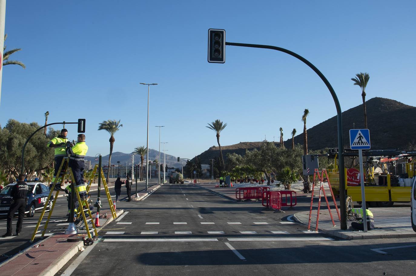 Fotos: Abre al tráfico la avenida del Cantón de Cartagena 30 años después de ser proyectada