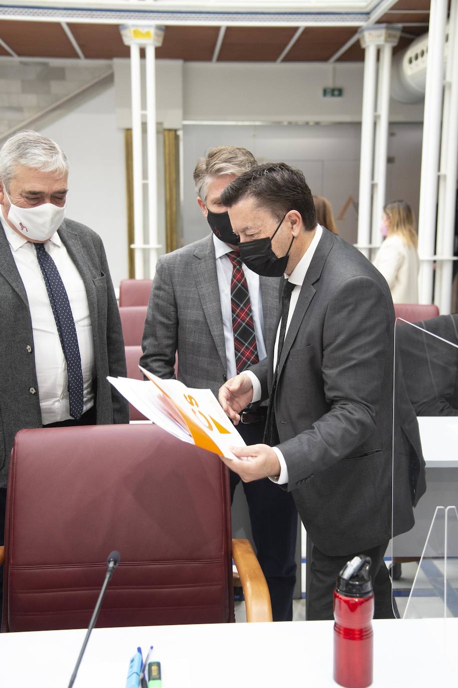 Fotos: La Asamblea plantea un pacto regional que aspire al consenso y la excelencia en la educación