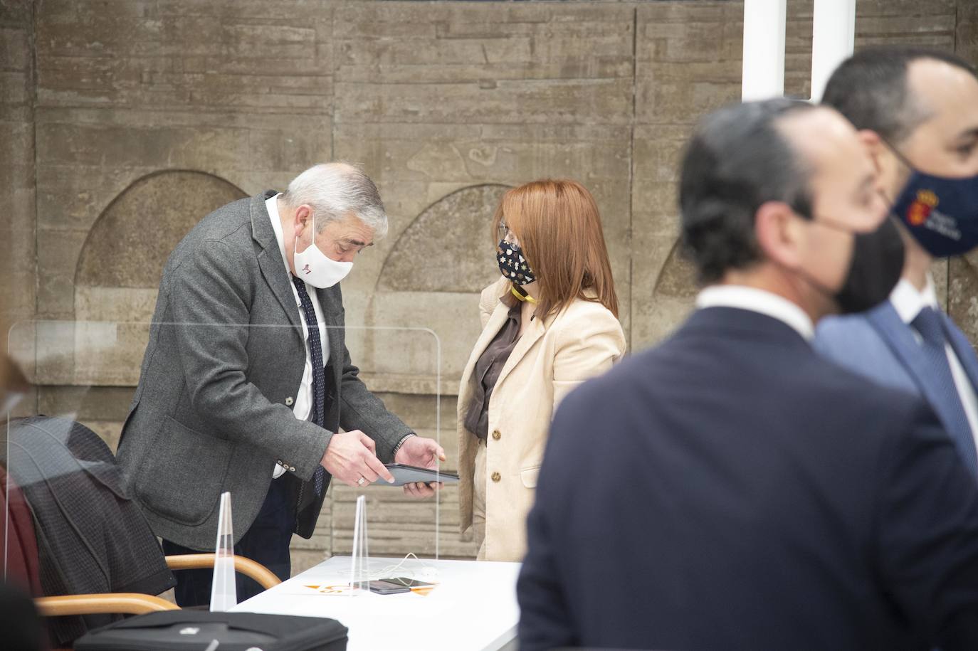 Fotos: La Asamblea plantea un pacto regional que aspire al consenso y la excelencia en la educación