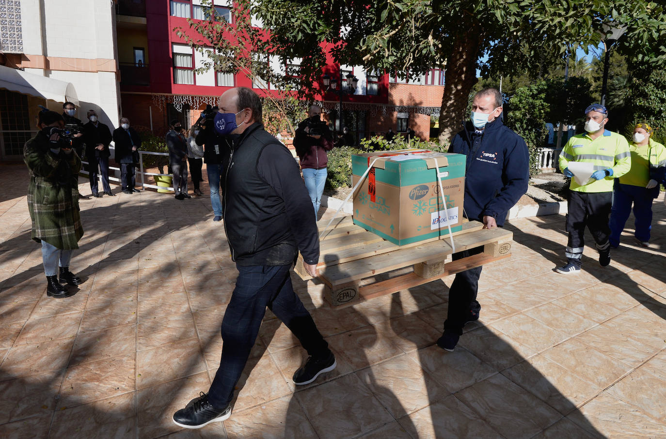 Fotos: La vacuna contra el coronavirus llega a la Región de Murcia