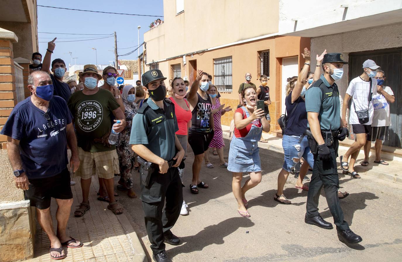 03-07-2020. Tensión en Los Nietos por la llegada de argelinos en cuarentena. 