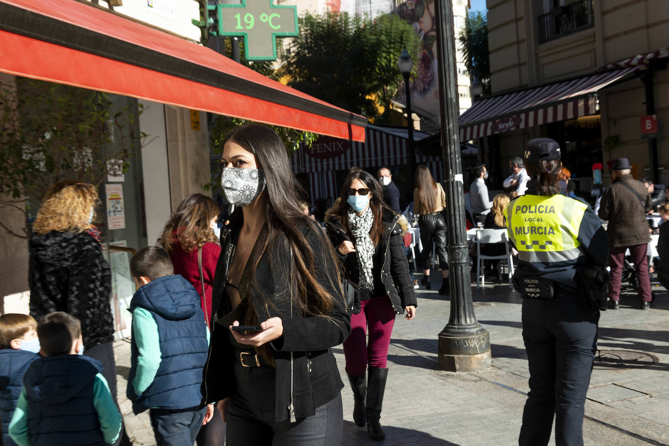 Fotos: Ambiente en Murcia durante el aperitivo y el &#039;tardeo&#039; de Nochevieja