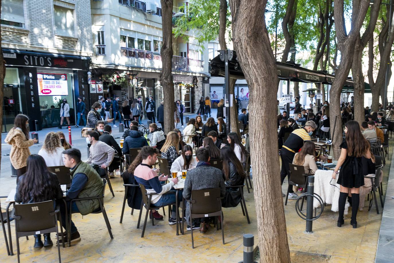 Fotos: Ambiente en Murcia durante el aperitivo y el &#039;tardeo&#039; de Nochevieja