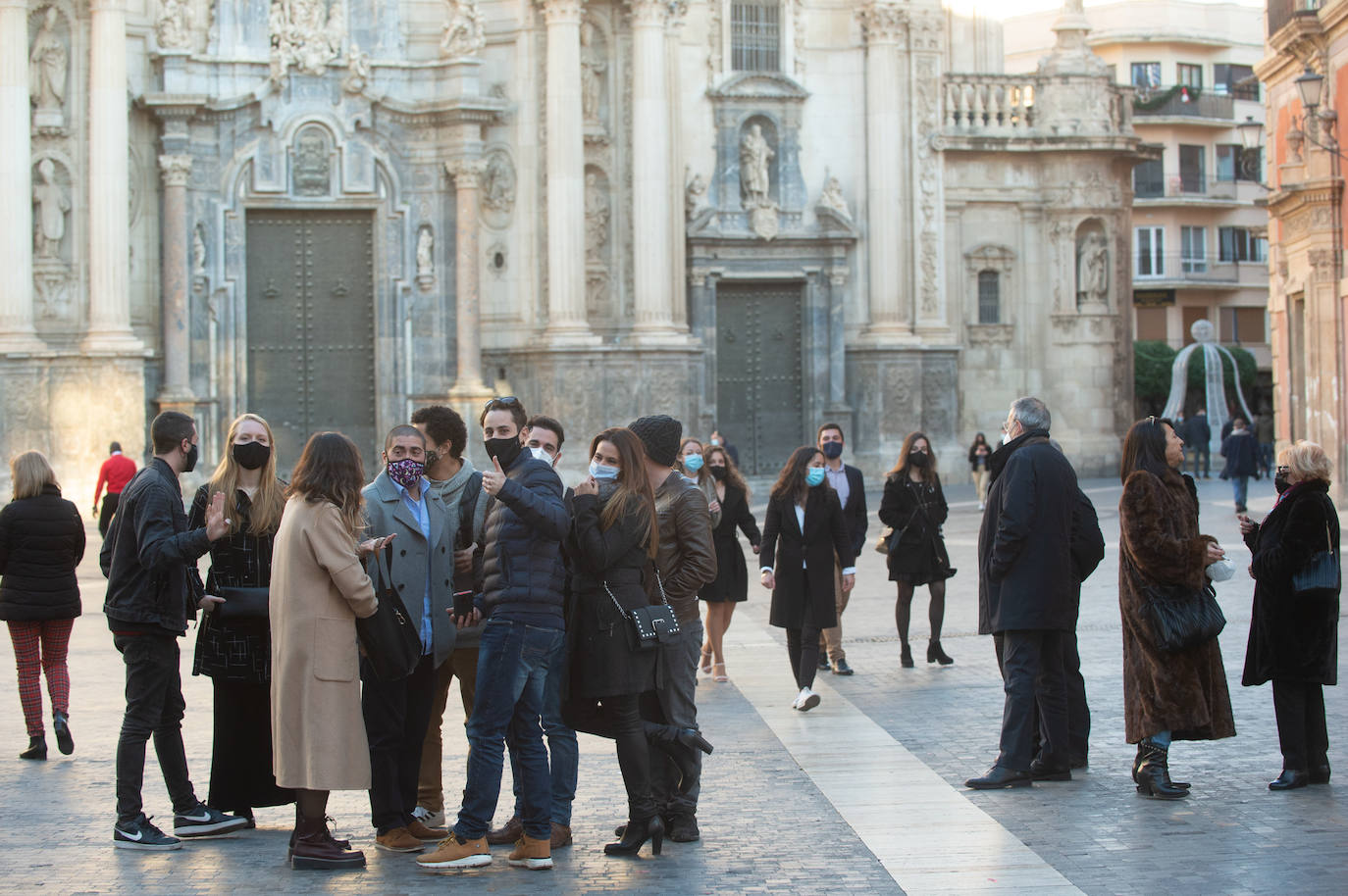 Fotos: Ambiente en Murcia durante el aperitivo y el &#039;tardeo&#039; de Nochevieja